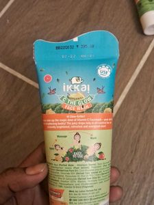 Ikkai C The Glow Face Wash