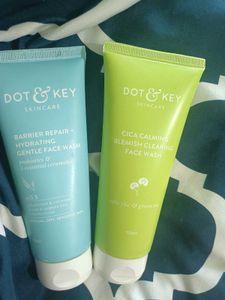 Salicylic Acid And Barrier Repair Face Wash