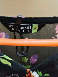 Tokio Talkies Floral Georgette Black Top Xl