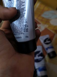 Gillette Sensitive Pre Shave Gel Tube Combo