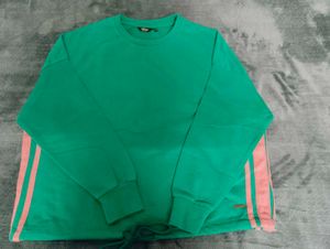 I'm selling a roadster tshirt sweatshirt