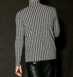 Black♠️ And White Lightweight Sweater
