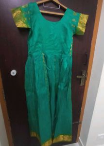 Elegant original PATTU Green &amp; Gold Maxi Dress