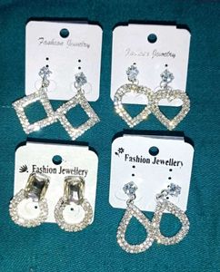 New Glowing Earrings Set