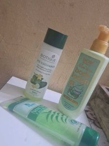 Skin Care Kit ✨️Let's Bargain🥰