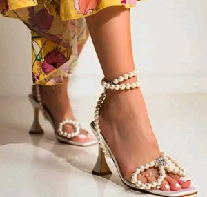 Trendy Pearl Heels