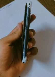 Samsung GT S7562
