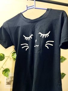 PRINTED TSHIRT - WOMEN IN BLACK