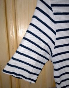Striped White and blue fitted top