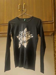 Black Tee