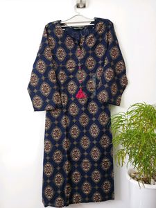 AVAASA KURTI