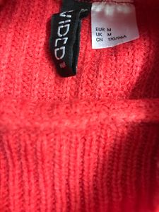 H&amp;M Divided Red Knitted  Pullover Fits L-XL