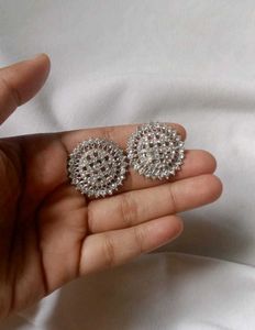 Earings