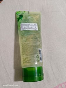 The Face Shop Jeju AloeFresh Soothing Foam Cleaner