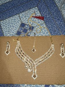 New Glitzy Gold Plated  Stones & Beads