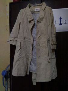 🪝 Beige Trench Coat 🌞