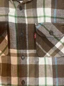 Levi&#39;s Plaid Flannel Shirt