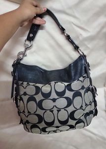 ‼️Coach Signature Hobo Bag‼️