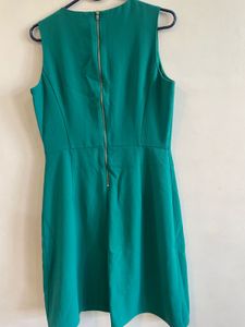 Green Sleeveless Dress