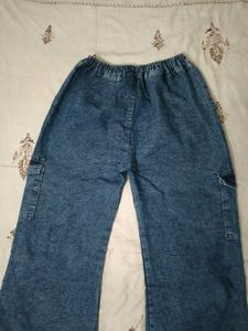 Wide Leg Cargo Jeans.