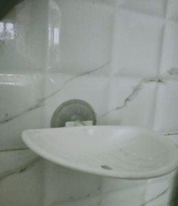 Vaccum Soap Stand( NO DRILLING)