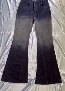 BOOTCUT JEANS