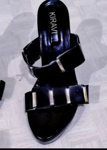 Kiravi Black Golden Heels