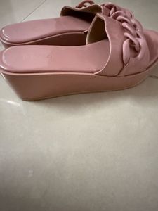 Pink Chain Detail Slides