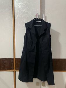 Sleeveless Black Dress