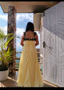 Elegant&amp;TrendingButter Cream &amp;Black Evening Gown