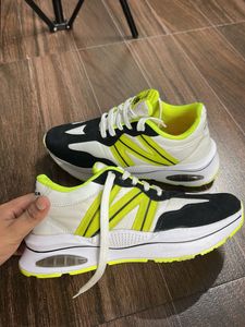 Stylish New Balance Sneakers