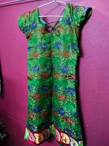 GREEN KURTI