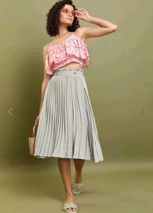 Floral Ruffle Crop Top