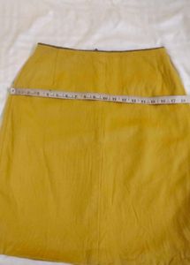 Yellow Skirt Waist 28