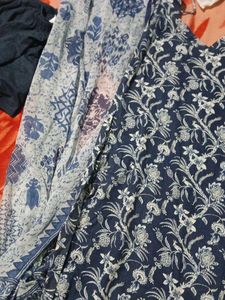New Foral Kurta Set(Free Dupatta)