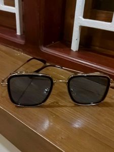 Square Frame Sunglasses