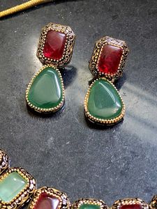 Kriti Necklace