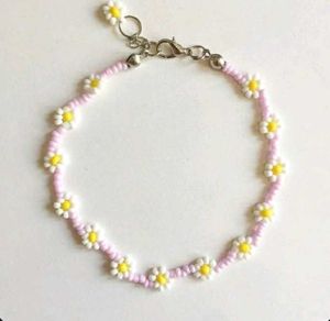 Daisy Beaded Bracelets