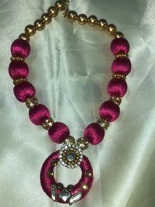 Light Weight Magenta Necklace