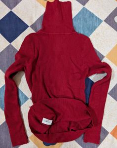Savana Red Turtleneck Top
