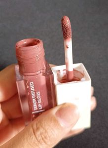 Just Herbs Lip Gloss (Shade- Glimmering Cocoa)