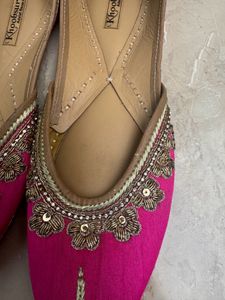 Hot Pink Mojaris Absolutely New And Gorgeous