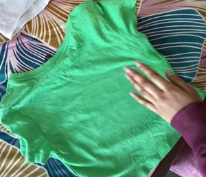 Green Graphic Print Tee