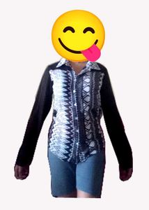 Stylish Black &amp; White Print Shirt