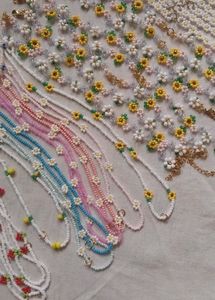 Daisy Flower Necklace &amp; Bracelet