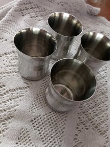 steel glass set of 4 New Without Tag