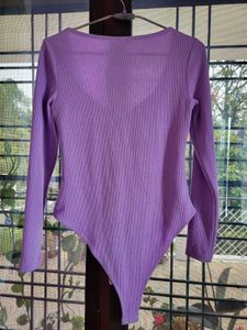 H&amp;M Ribbed Long Sleeve Bodysuit/ Size-Medium