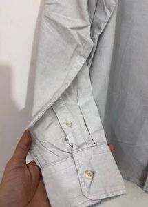 Uniqlo Button-Down Shirt caudry