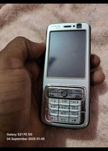 Nokia N73