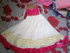 EThINIC BEAUTIFUL GOWN